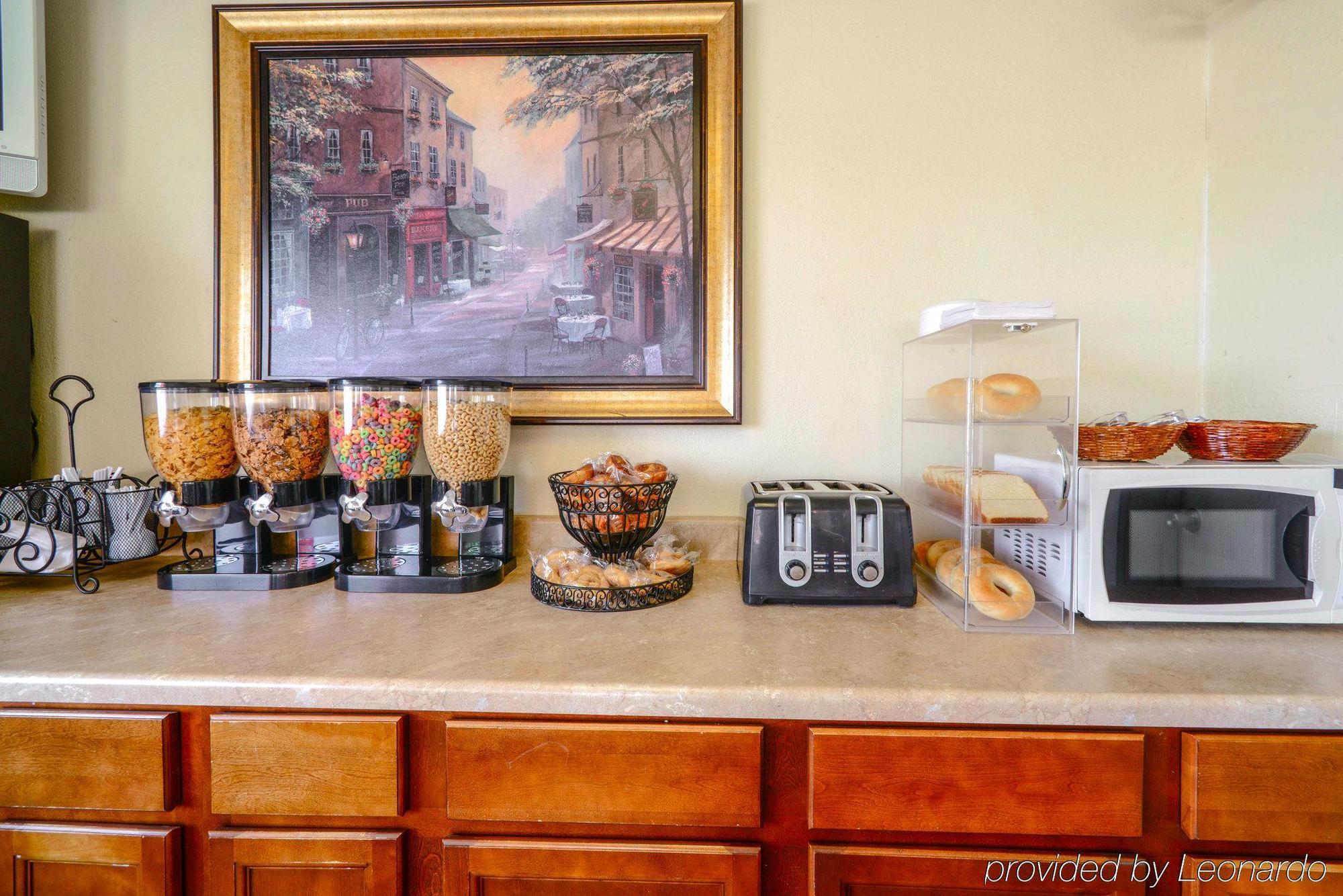 Econo Lodge Inn & Suites Carbondale Ngoại thất bức ảnh