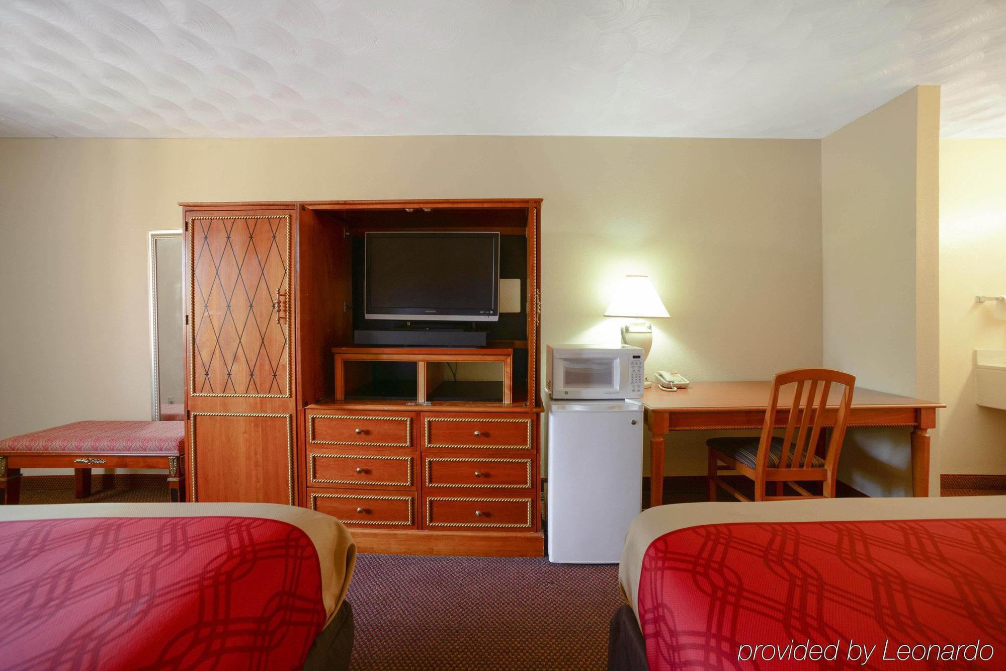 Econo Lodge Inn & Suites Carbondale Ngoại thất bức ảnh