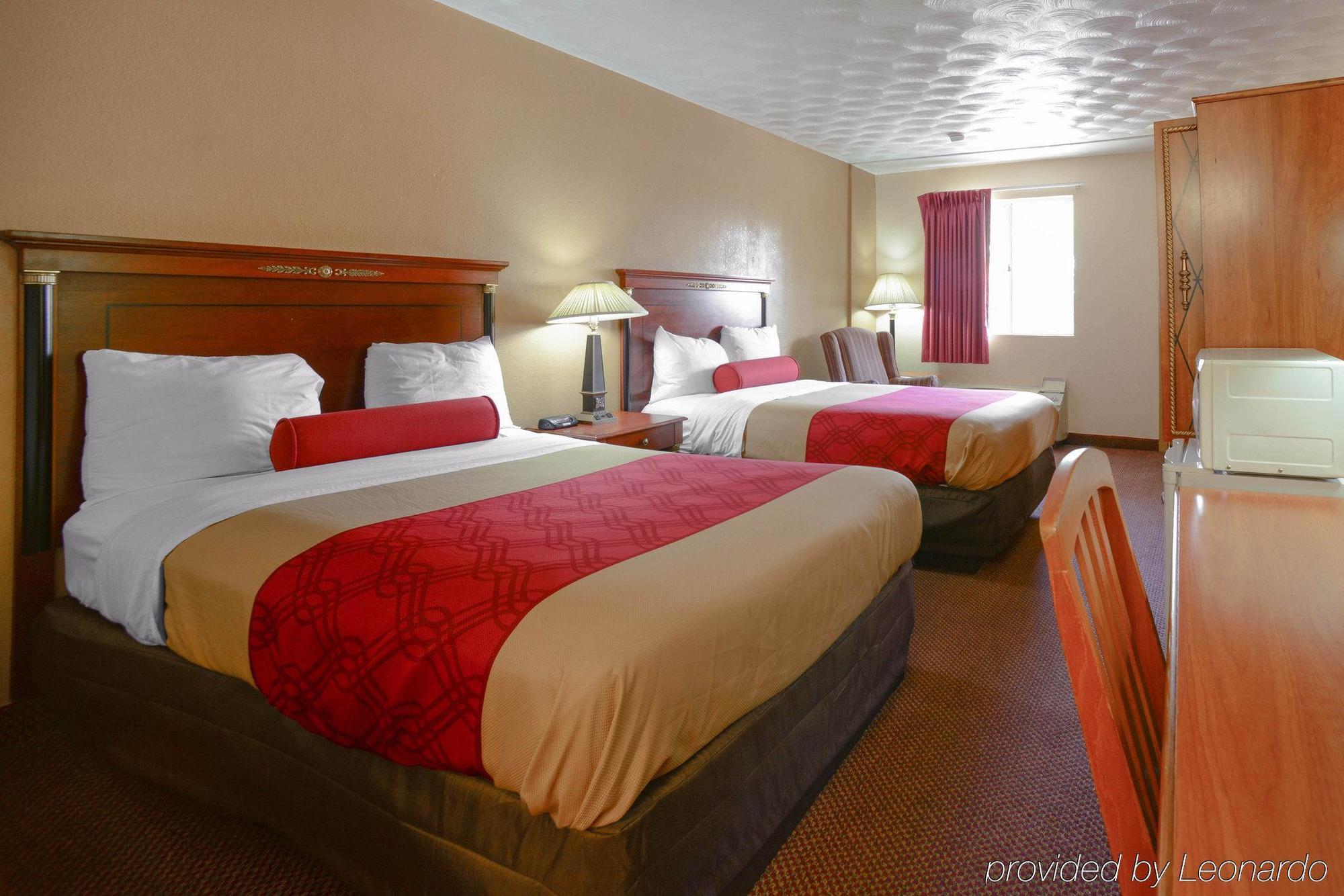 Econo Lodge Inn & Suites Carbondale Ngoại thất bức ảnh