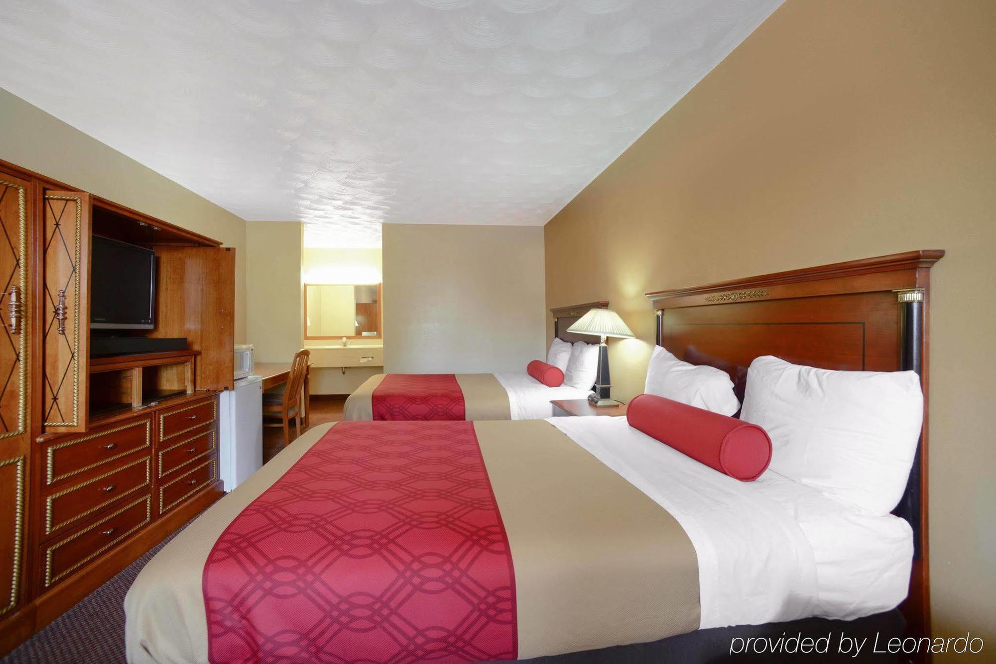 Econo Lodge Inn & Suites Carbondale Ngoại thất bức ảnh
