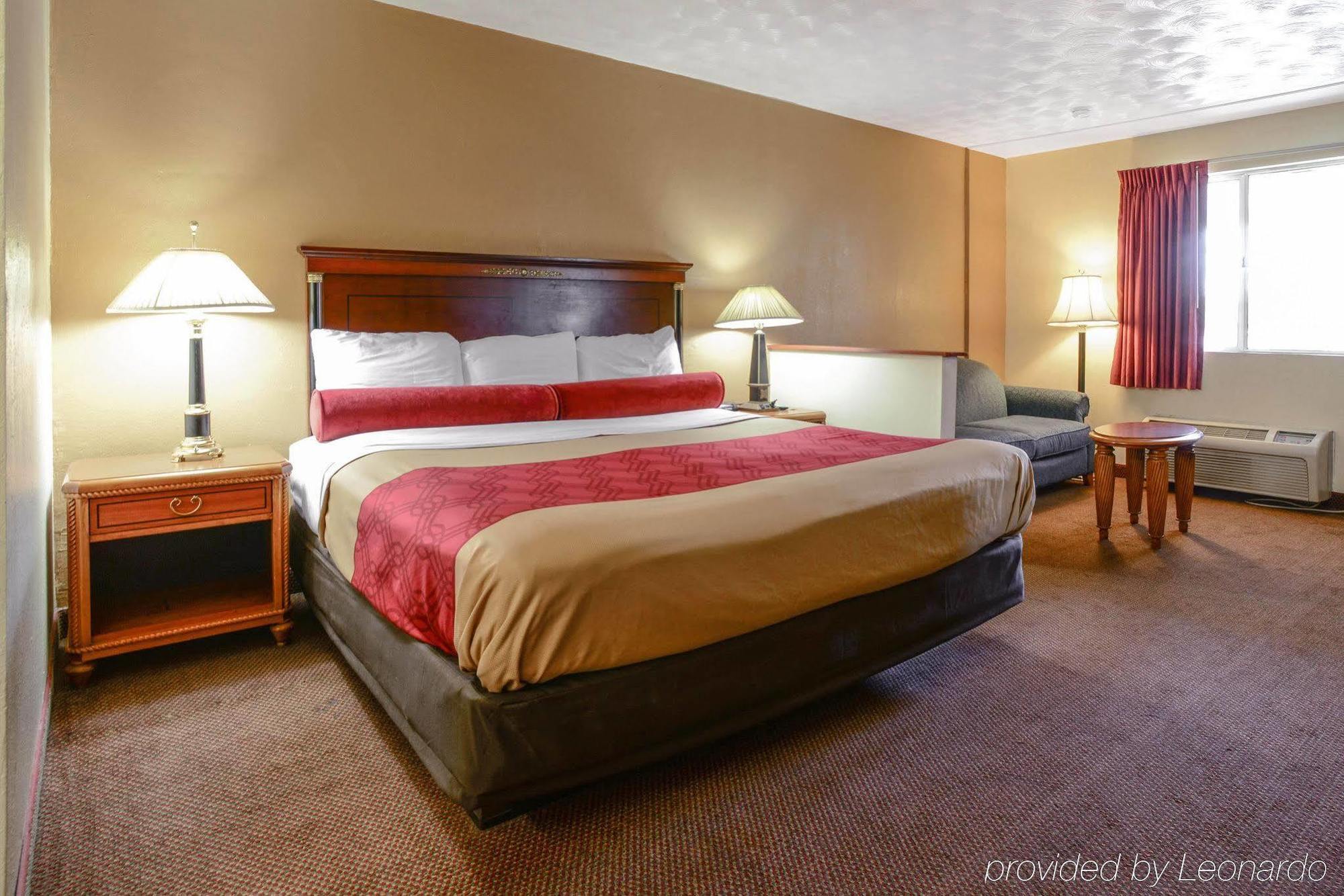 Econo Lodge Inn & Suites Carbondale Ngoại thất bức ảnh
