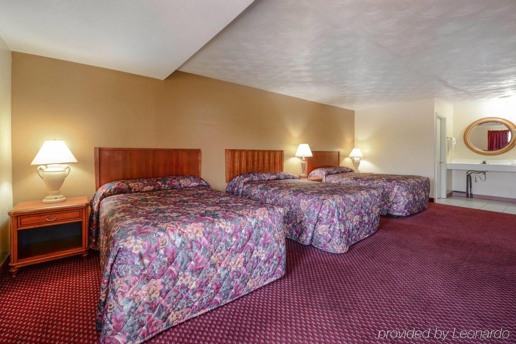 Econo Lodge Inn & Suites Carbondale Ngoại thất bức ảnh