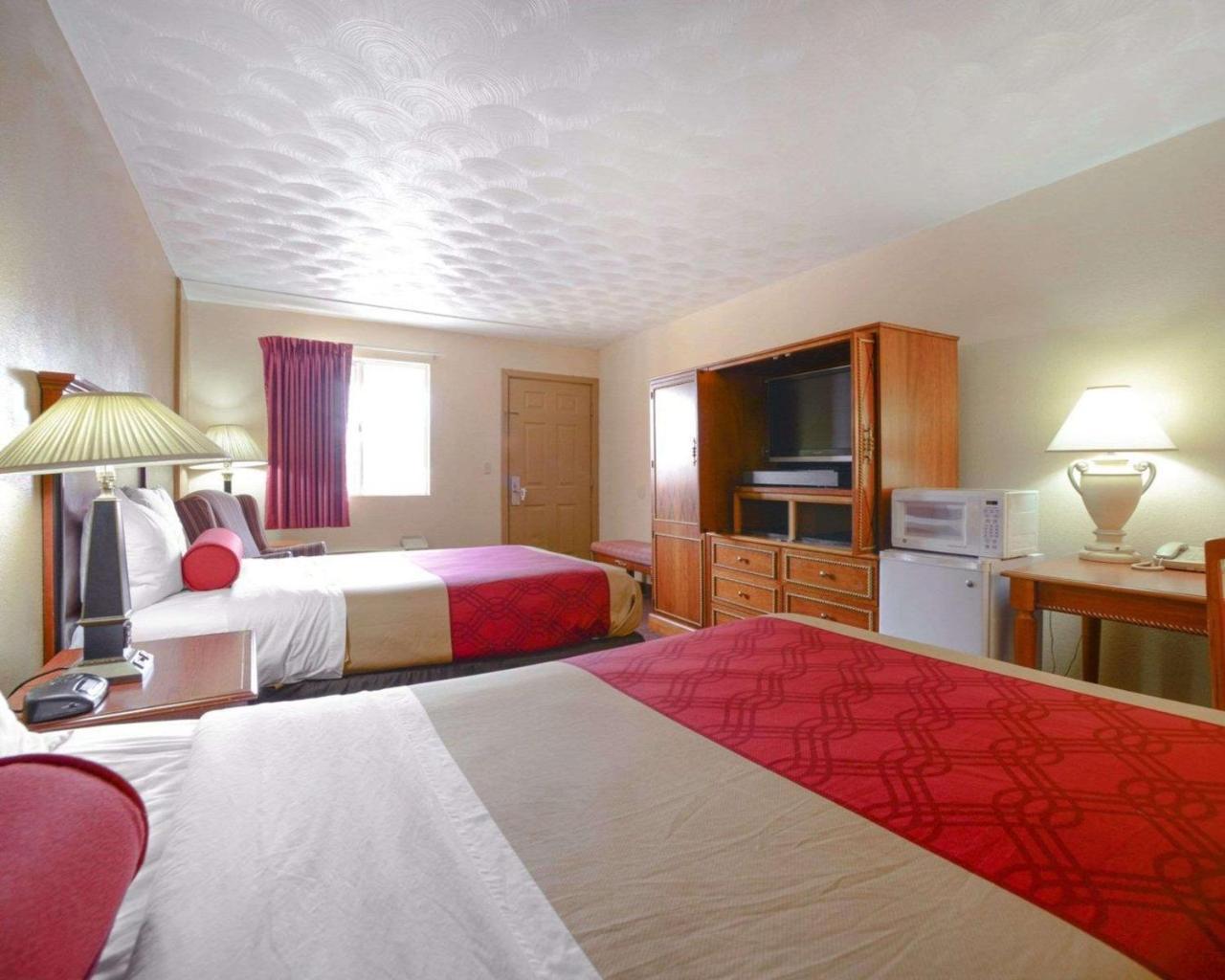 Econo Lodge Inn & Suites Carbondale Ngoại thất bức ảnh